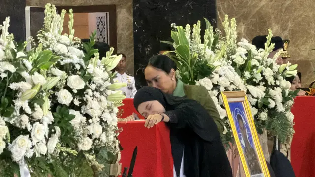 Tangis keluarga 3 Prajurit TNI Gugur di Lebanon