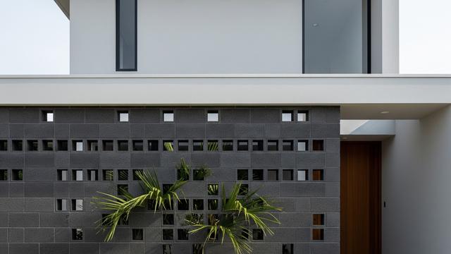 7 Gambar Rumah Minimalis Tampak Depan dengan Kombinasi Dinding Roster ...