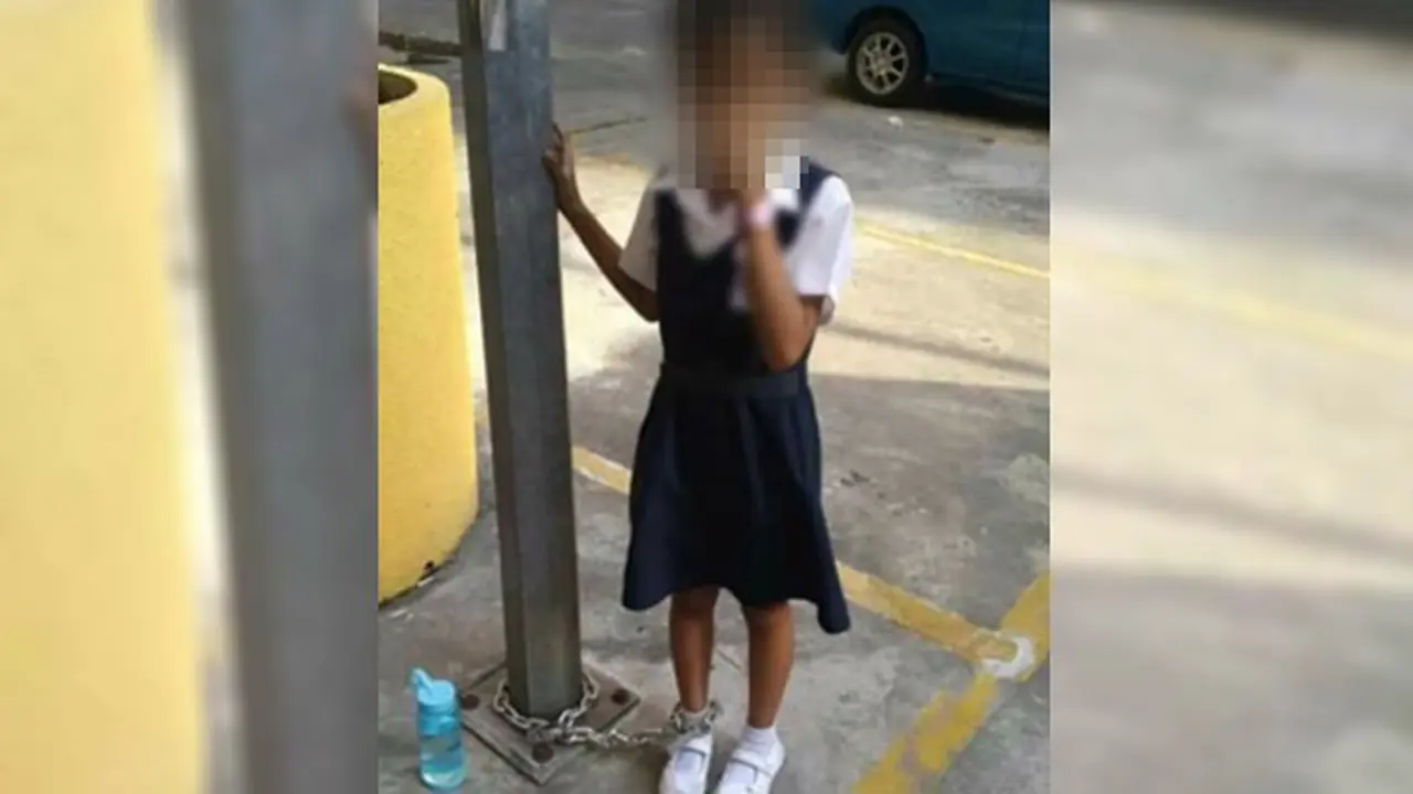 Gara-Gara Malas Sekolah, Ibu Tega Rantai Anak di Tiang Lampu