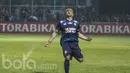 Sempat tertinggal 0-2, El Loco mampu membawa Arema FC bangkit dengan memborong lima gol ke gawang Semen Padang. (Bola.com/Vitalis Yogi Trisna)