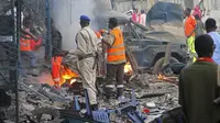 Serangan kelompok ekstremis Al-Shabab ke sebuah hotel pada Sabtu 28 Oktober 2017 menewaskan sedikitnya 23 orang (AP Photo/Farah Abdi Warsameh)