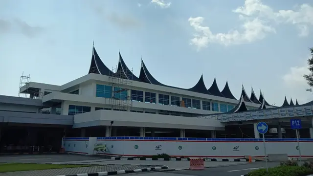 Bandara Internasional Minangkabau, Padang