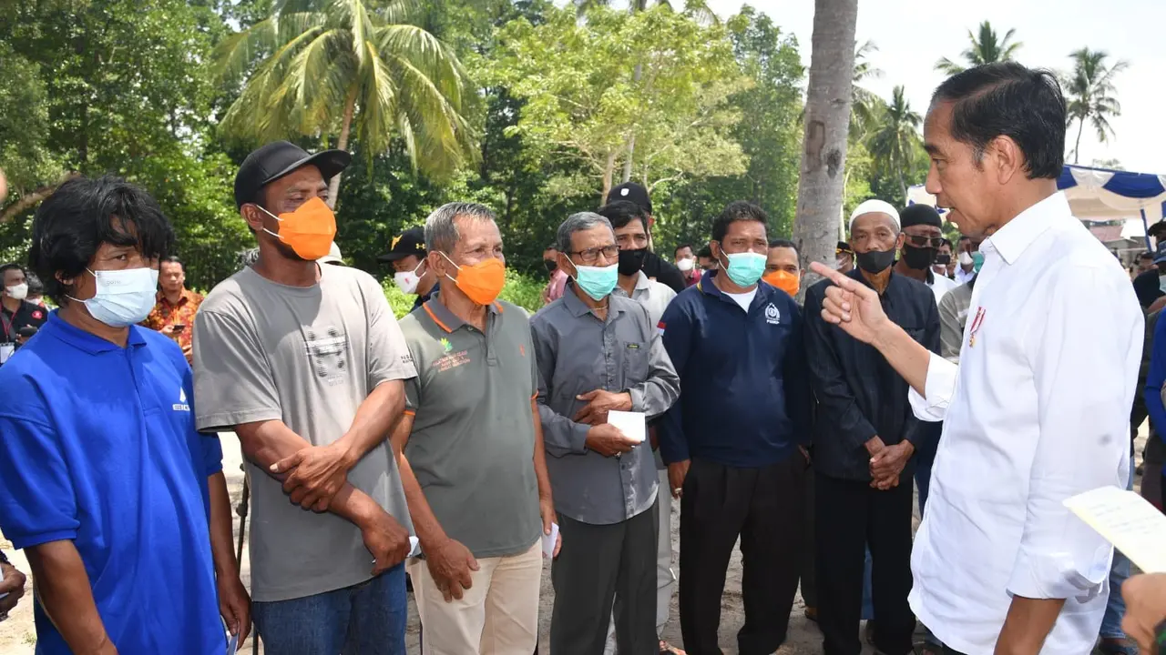 Presiden Jokowi bertemu nelayan di Bangka Belitung
