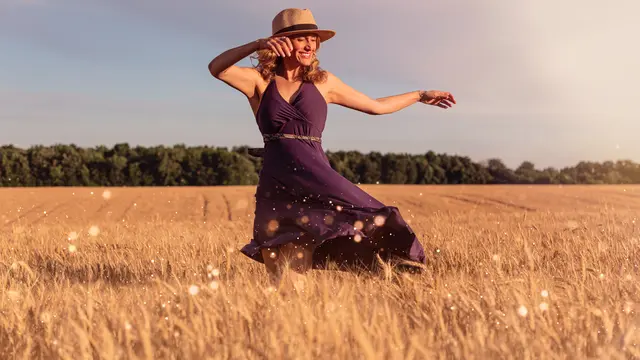 ilustrasi pilihan warna baju/Andre Furtado/pexels