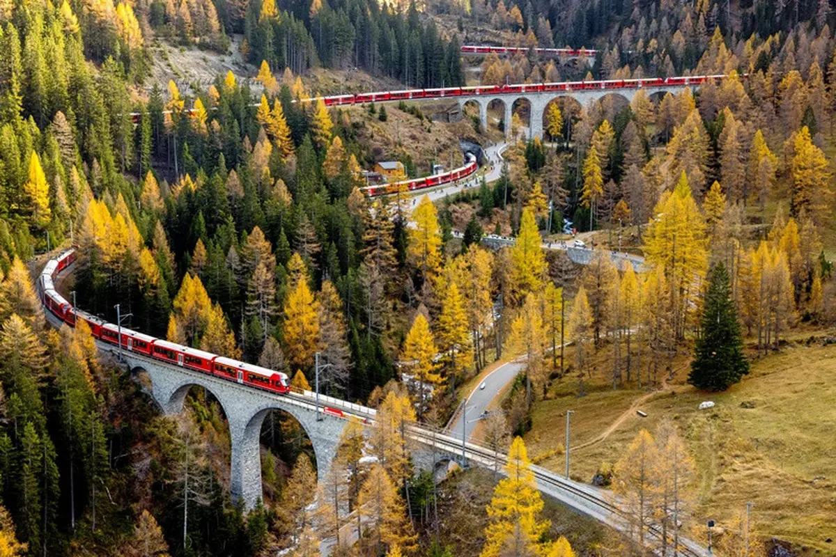 Swiss Pecahkan Rekor Kereta Penumpang Terpanjang di Dunia, Punya 25 Gerbong dan 4.550 Kursi
