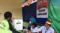 suasana penghitungan suara di TPS 3 Arso Kota, Kabupaten Keerom-Papua (Liputan6.com/Katharina Janur)