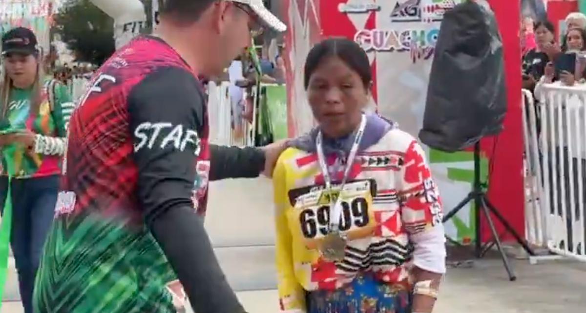 Wanita Suku Pedalaman Ini Bikin Geger, Menang Ultra Marathon Tanpa Persiapan Kalahkan Puluhan Atlet Profesional