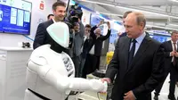 Robot Promobot Sapa dan Jabat Tangan Presiden Rusia Vladimir Putin (RBTH Indonesia)