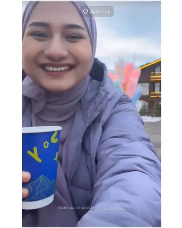 Nadzira Shafa kaget bertemu tour guide mirip Ameer Azzikra saat liburan di Uzbekistan, ini 6 momennya