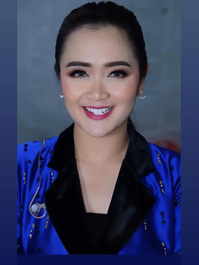 [Fimela] Vega Darwanti