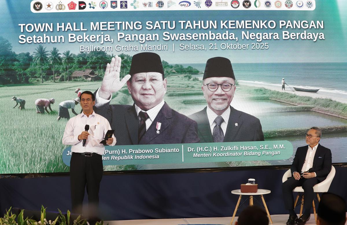 FOTO: Setahun Pemerintahan Prabowo, Zulhas Umumkan Impor Beras Nol Persen