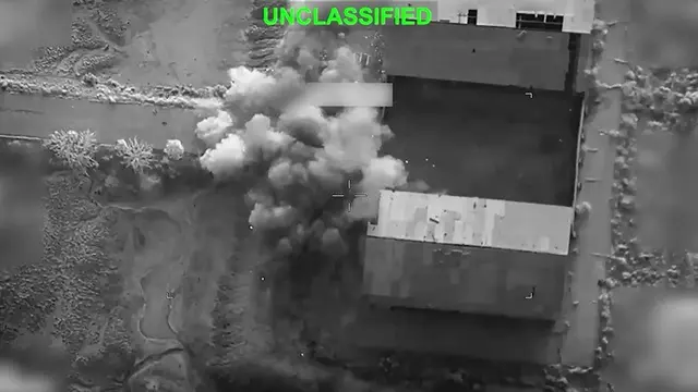 Tangkapan layar video yang dirilis Komando Pusat AS (CENTCOM) pada 15 Juli 2026, yang menurut militer AS memperlihatkan serangan di Iran.