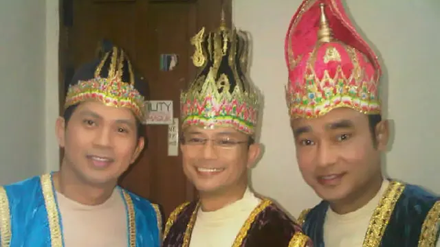 Untuk mengenang kembali prestasi dan sumbangsihnya bersama Trio Libels, telah kami pilihkan lima lagu Trio Libels pilihan terbaik.