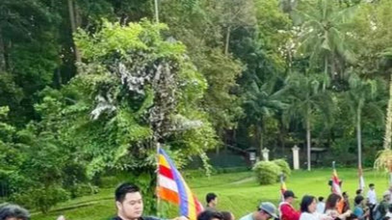 Lantas apa itu prosesi Pabbajja Samanera? Dan apa pentingnya upacara itu bagi umat Buddha?