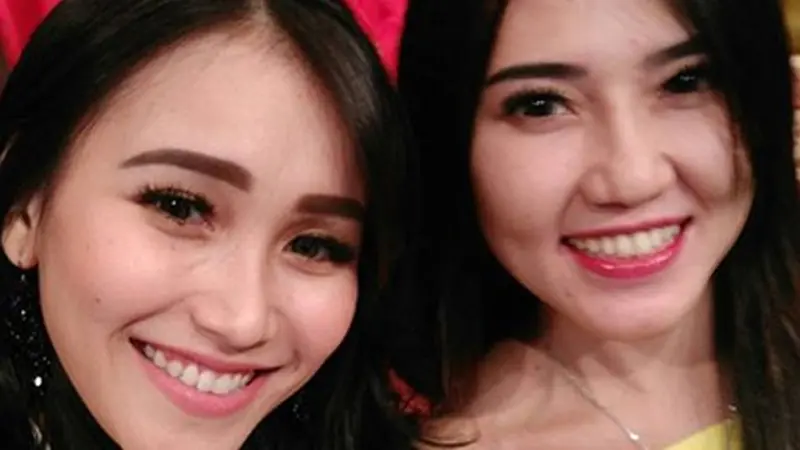 [Bintang] Ayu Ting Ting dan Via Vallen