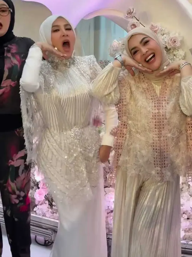 Momen Ulang Tahun Syahrini dan Putrinya yang Jatuh di Tanggal yang Sama/Instagram @carendelano