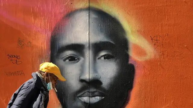 Mural bergambar Tupac Shakur di Nwe York. TIMOTHY A. CLARY / AFP