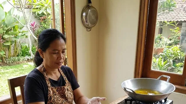 Membuat Telur Gabus dari Tepung Ketan