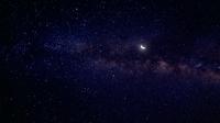Ilustrasi bulan dan bintang, malam hari. (Photo by Min An from Pexels)