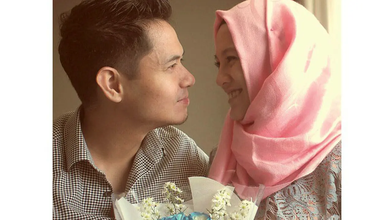 Bahagianya Alyssa Soebandono Menjadi Istri Dude Harlino