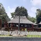 Objek wisata Keraton Kasepuhan Cirebon kembali dibuka dengan ketentuan baru di era new normal. Foto (Liputan6.com / Panji Prayitno)