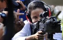 Menteri Rini di tengah pusaran kegaduhan politik