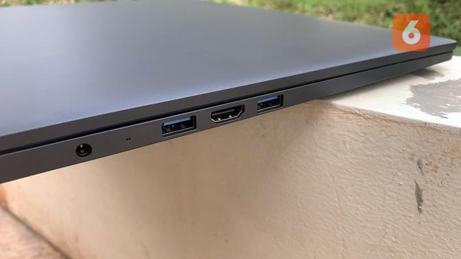 2 Port USB 3.0 dan HDMI di RedmiBook 15. (Liputan6.com/ Yuslianson)