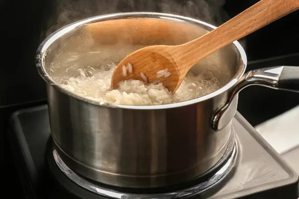 Rahasia Membuat Bubur Nasi Lembut dan Tidak Gosong