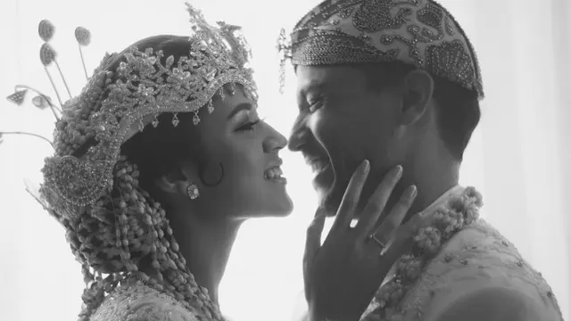 [Bintang] Raisa dan Hamish Daud