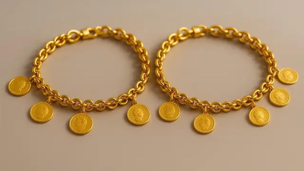 8 Model Gelang Emas 22 dan 24 Karat Terbaru Kekinian, Stylish dan Berkelas di 2025