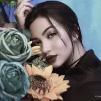 Sadar atau nggak sadar, cewek ini selalu kelihatan sensual. (Sumber foto: arieltatum/instagram)