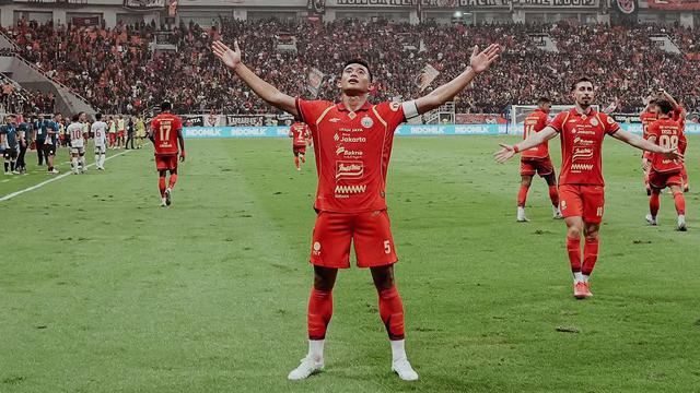 Bek Persija Jakarta, Rizky Ridho.