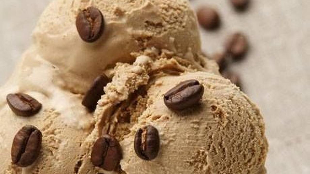 7. Kopi: Ambisi dan Kedewasaan