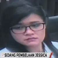 Dalam pledoi yang dibacakan oleh Jessica Kumala Wongso, ia bersumpah jika ia bukan 'dalang' di balik kematian Wayan Mirna. (Via: streaming Kompas TV)
