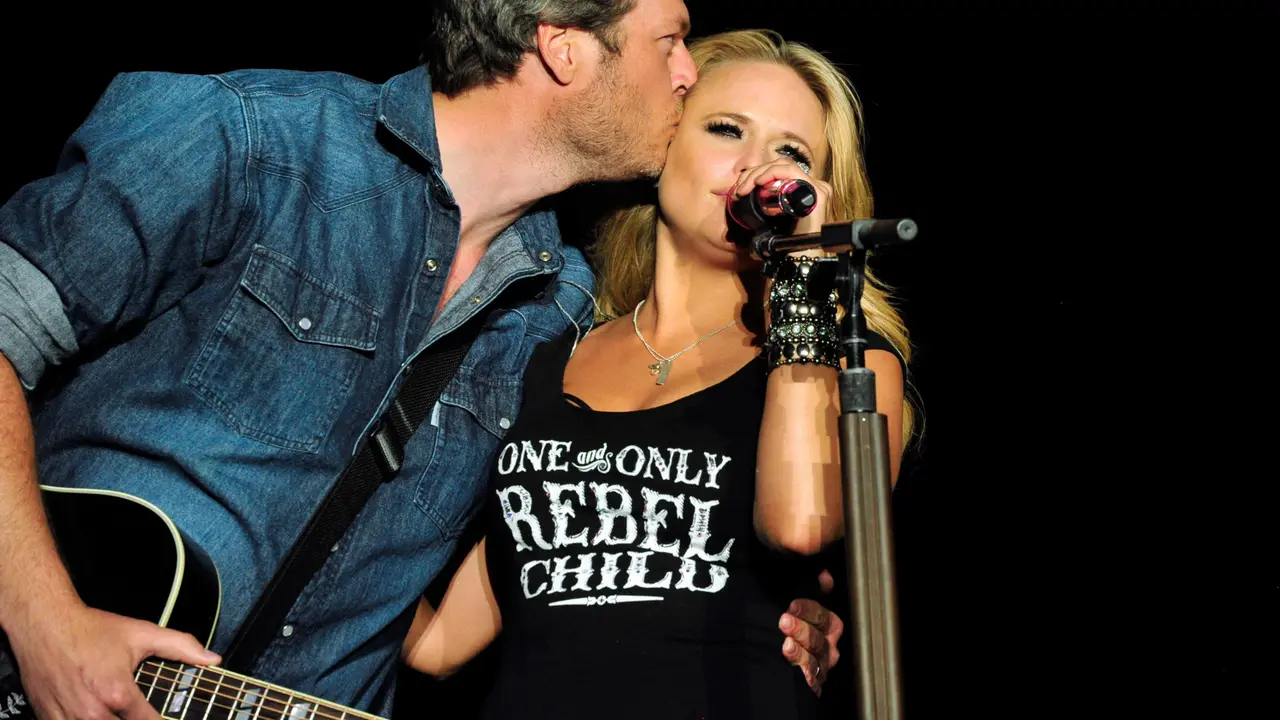 [Bintang] Blake Shelton dan Miranda Lambert