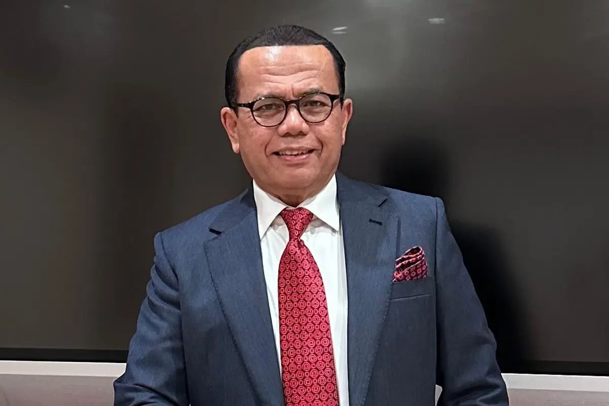 Ketua Umum DPN PERADI SAI Juniver Girsang (Istimewa)