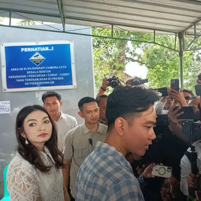 Tampilan Kontras dari Nagita Slavina dan Selvi Ananda Saat Nyoblos Pilkada Serentak 2024