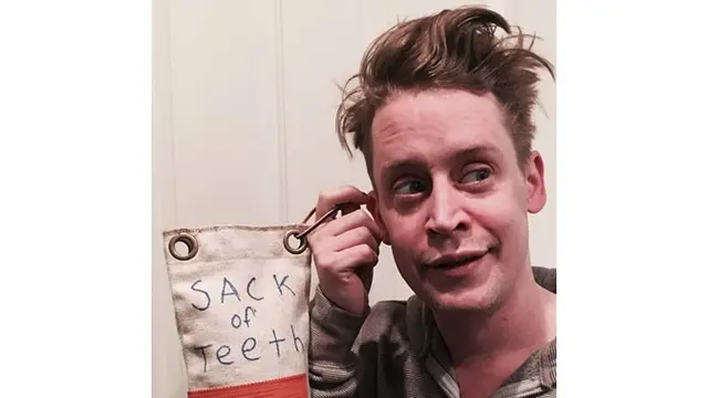 Kini penampilannya sudah banyak berubah, Saat berperan sebagai Kevin, Macauley Culkin sekarang berusia 39 tahun.