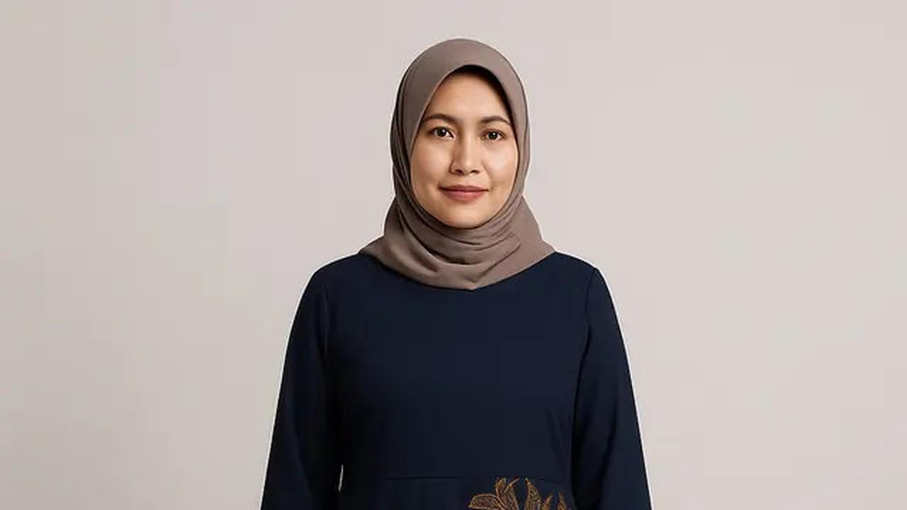7 Model Gamis Batik Kombinasi untuk Wanita Usia 40-an,Tampil Elegan dan Kekinian