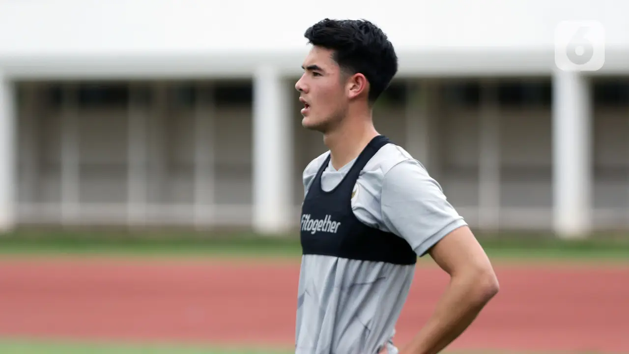 FOTO: Latihan Perdana Elkan Baggott Bersama Timnas Indonesia