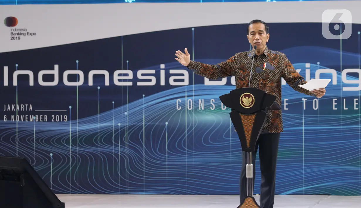 Presiden Joko Widodo memberi sambutan saat menghadiri Indonesia Banking Expo (IBEX) 2019 di Jakarta, Rabu (26/11/2019). IBEX 2019 untuk memberi rekomendasi terkait konsolidasi keuangan dan bisnis fintech guna menciptakan ekosistem keuangan yang kuat, efektif dan efisien. (Liputan6.com/Angga Yuniar)