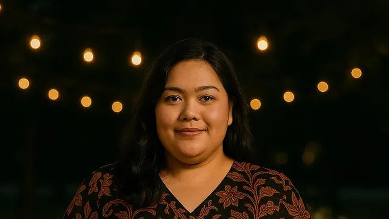 12 Model Batik Wanita Gemuk yang Modis 2025, Nyaman dan Percaya Diri Sepanjang Hari