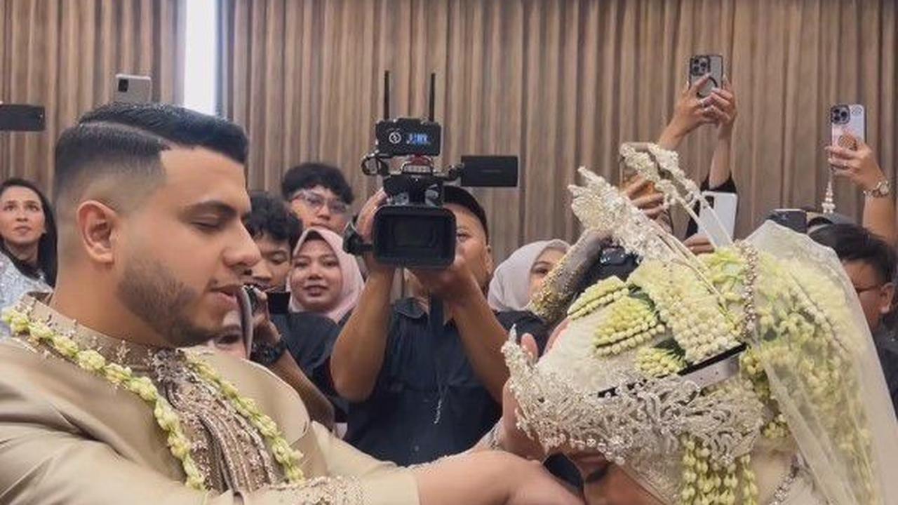 Sah Jadi Suami Istri, Intip Momen Pernikahan Yislam Kakak Fadil Jaidi dan Istrinya