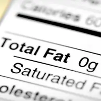 Selama ini orang-orang fokus pada penghilangan lemak saat diet, padahal menurut studi tidak demikian.