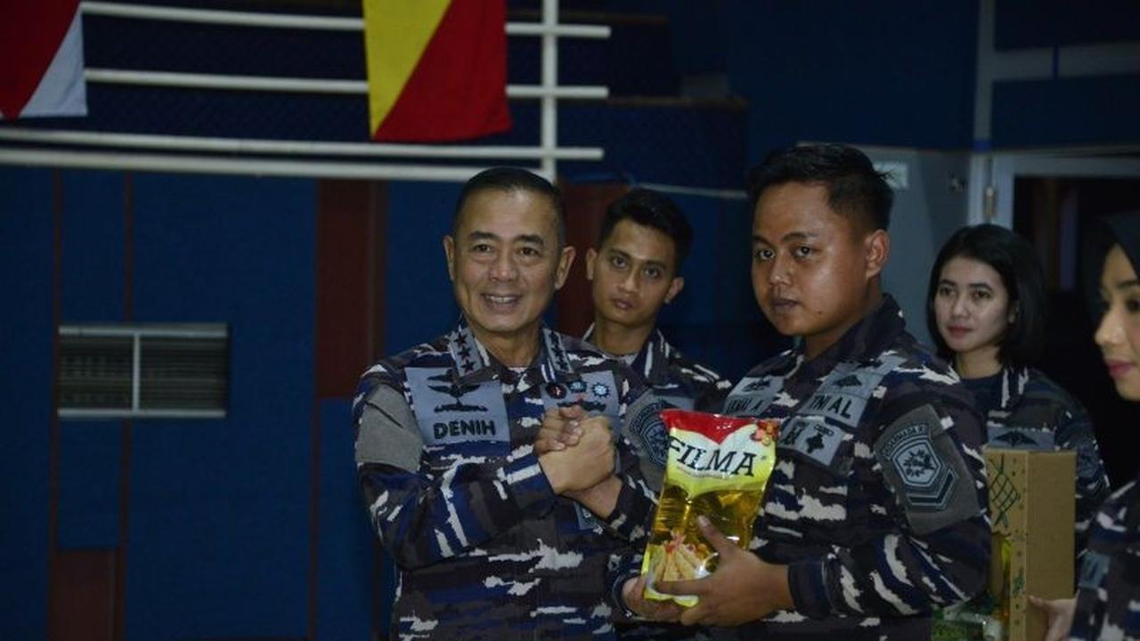 TNI AL Koarmada RI Bagikan 1.500 Paket Kebutuhan Pokok, Perkuat Semangat Prajurit di Bulan Ramadhan