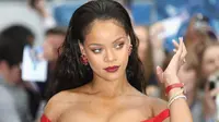 Menurut Rihanna, Begini Caranya Move On Setelah Putus Cinta