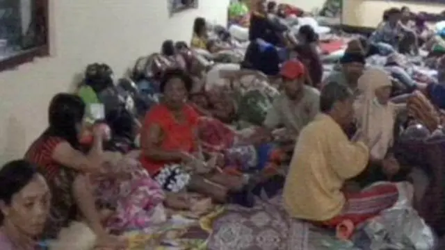 [VIDEO] Pengungsi Kelud Keluhkan Bantuan Tak Merata