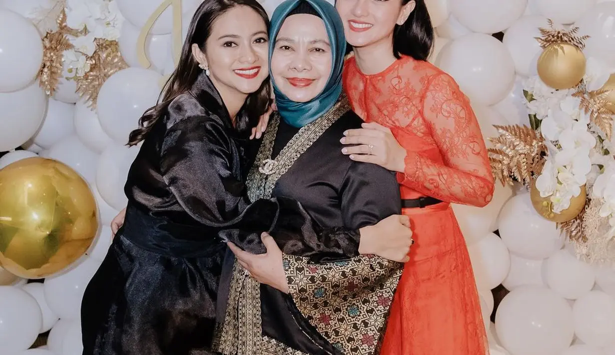 Ririn Ekawati dan Rini Yulianti (Instagram/riniyulianti)