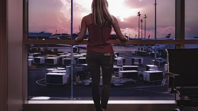 Arti Mimpi Ketinggalan Pesawat Menurut Psikolog