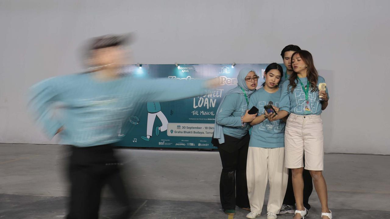 Mengintip Latihan Para Pemain Home Sweet Loan The Musical